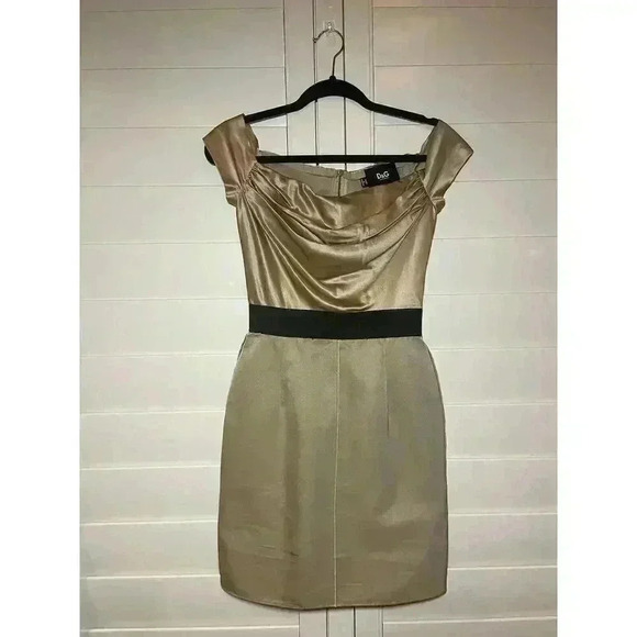 Dolce & Gabbana Off Shoulder Mini Dress 40 4 Small Silk Wool Cocktail Kardashian - Picture 2 of 12